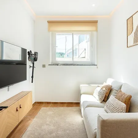 Sandora Pebble - Walk To The & Old Town Apartment Albufeira
