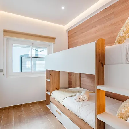 Apartment Sandora Pebble - Walk To The & Old Town Albufeira